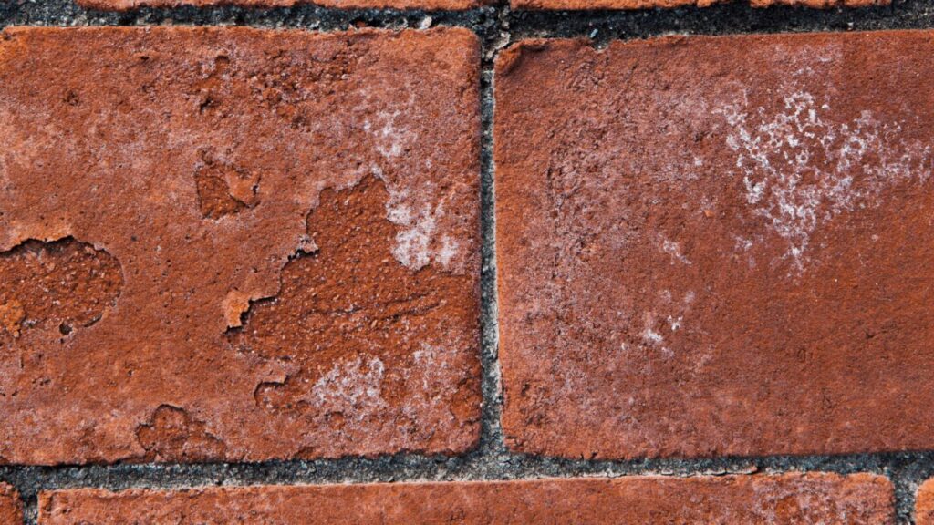 spalling bricks